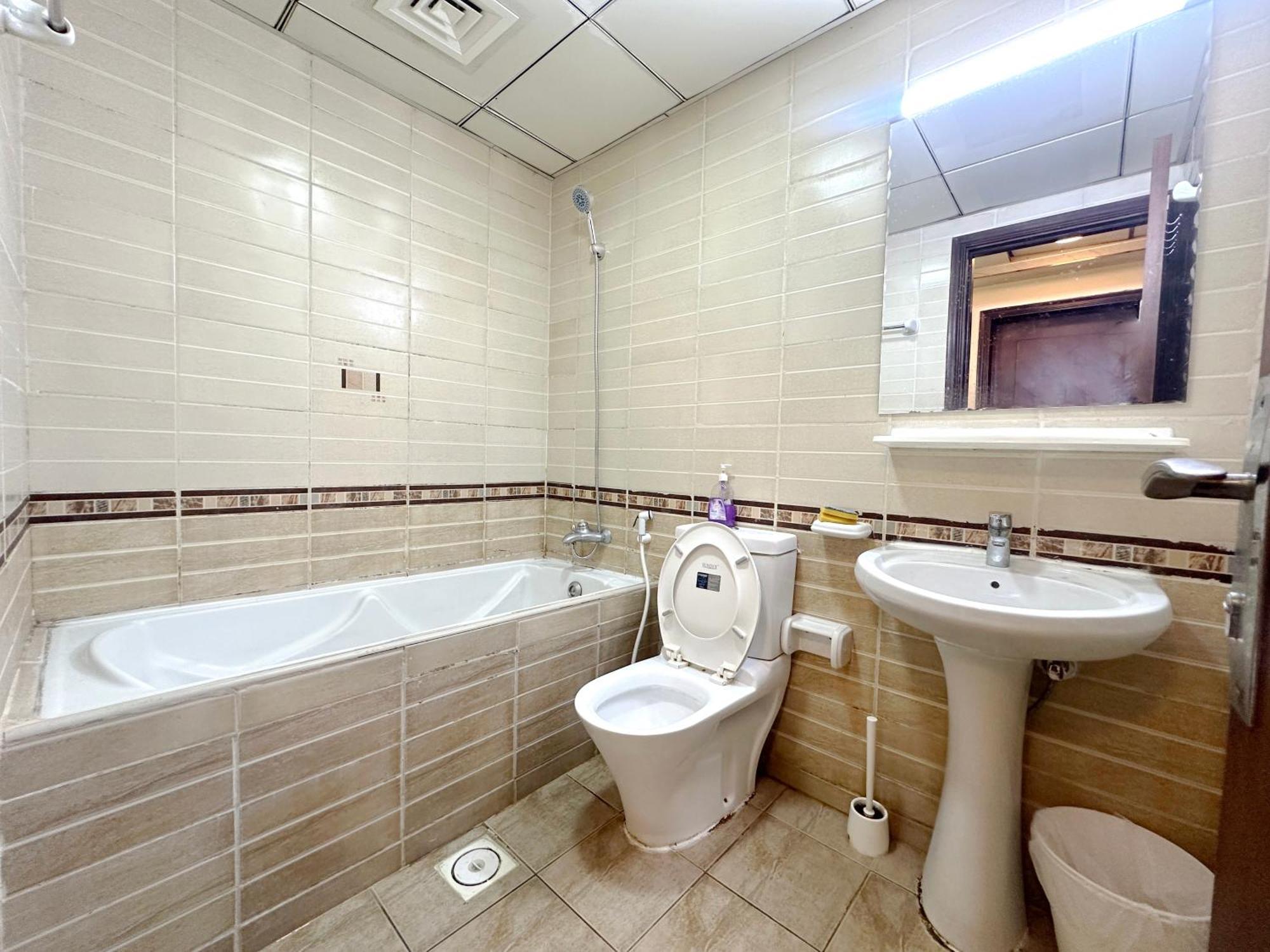 Horizon View Partition Room In Barsha Heights Near Metro Dubai Exterior photo