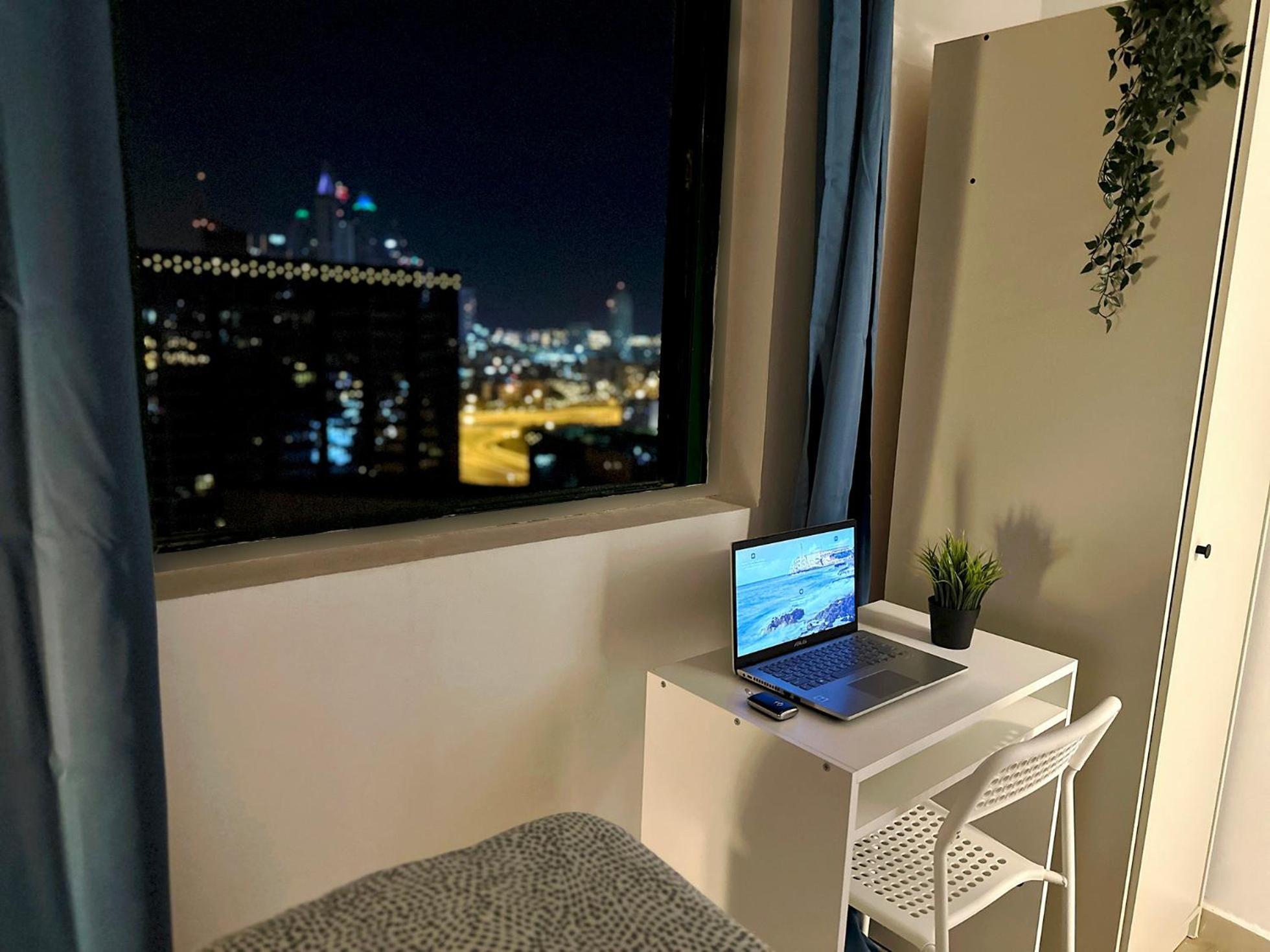 Horizon View Partition Room In Barsha Heights Near Metro Dubai Exterior photo